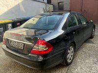 Gebraucht Mercedes E280 Avantgarde 190 PS (139 kW) 2007 Schwarz Limousine