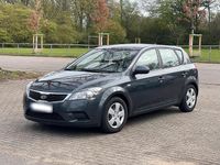 Gebraucht Kia Ceed 90 PS (66 kW) 2009 Grau Kleinwagen