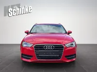 Gebraucht Audi A3 Ambiente 110 PS (80 kW) 2015 Rot Kombi