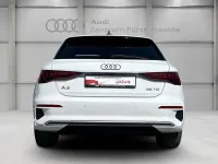 Używany Audi A3 Advanced 150 KM (110 kW) 2022 Biały Sedan/Limuzyna