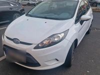 Gebraucht Ford Fiesta 2009 Weiß Kleinwagen