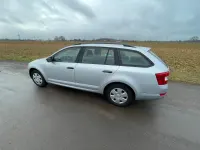 Gebraucht Skoda Octavia 77 PS (56 kW) 2015 Grau Kombi