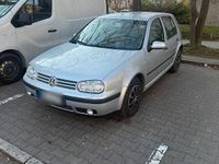 Gebraucht VW Golf IV 105 PS (77 kW) 2002 Silber Kleinwagen