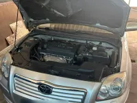 Gebraucht Toyota Avensis 147 PS (108 kW) 2004 Silber Kombi