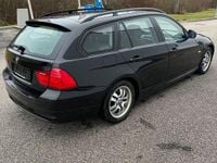 Gebraucht BMW 320 Comfort Edition 177 PS (130 kW) 2009 Schwarz Kombi