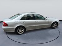 Gebraucht Mercedes E200 122 PS (89 kW) 2004 Silber Limousine