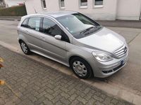 Gebraucht Mercedes B200 136 PS (100 kW) 2007 Silber Van / Kleinbus