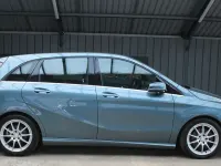 Gebraucht Mercedes B180 AMG Edition 1 109 PS (80 kW) 2012 Blau Kleinwagen