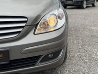 Gebraucht Mercedes B200 136 PS (100 kW) 2006 Grau Van / Kleinbus