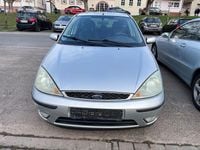 Gebraucht Ford Focus Ghia 101 PS (74 kW) 2003 Silber Limousine