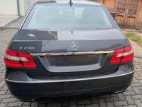 Gebraucht Mercedes E200 Avantgarde 184 PS (135 kW) 2011 Grau Limousine