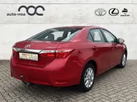 Occasion Toyota Corolla Executive 132 ch (97 kW) 2015 Rouge Berline