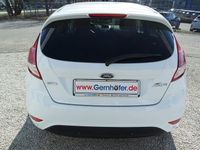 Gebraucht Ford Fiesta SYNC Edition 101 PS (74 kW) 2014 Weiß Kleinwagen