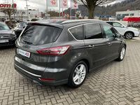 Gebraucht Ford S-MAX Titanium 179 PS (131 kW) 2015 Grau Van / Kleinbus