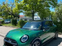 Używany Mini John Cooper Works 204 KM (150 kW) 2024 Zielony Hatchback