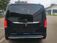 Usata Mercedes V220 163 CV (119 kW) 2020 Blu Monovolume