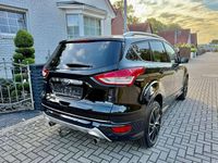 Gebraucht Ford Kuga Individual 179 PS (131 kW) 2015 Schwarz SUV