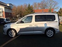 Gebraucht Ford Tourneo Connect Titanium 116 PS (85 kW) 2025 Silber Van / Kleinbus