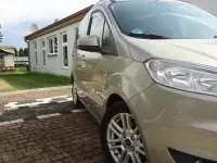 Gebraucht Ford Tourneo Courier Titanium 101 PS (74 kW) 2017 Van / Kleinbus