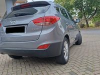 Gebraucht Hyundai ix35 Comfort 135 PS (99 kW) 2012 Grau SUV