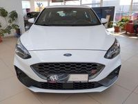 Second-hand Ford Focus ST 190 CP (139 kW) 2019 Alb Berlinǎ