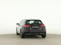 Gebraucht Mercedes A200 163 PS (119 kW) 2026 Schwarz Limousine