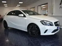 Gebraucht Mercedes A200 156 PS (114 kW) 2016 Calcitweiss  unilack Limousine