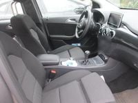 Gebraucht Mercedes B180 109 PS (80 kW) 2017 Silber Van / Kleinbus