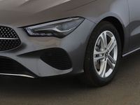 Gebraucht Mercedes CLA180 136 PS (100 kW) 2024 Grau Limousine