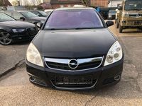 Gebraucht Opel Signum Edition+ 140 PS (102 kW) 2008 Schwarz Kleinwagen