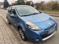 Gebraucht Renault Clio II 102 PS (75 kW) 2011 Kleinwagen