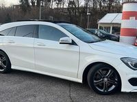 Gebraucht Mercedes CLA220 AMG line 177 PS (130 kW) 2015 Weiß Limousine