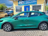 Nowe Renault Clio V Evolution 114 KM (83 kW) 2026 Zielony Sedan/Limuzyna