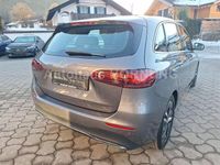 Gebraucht Mercedes 200 Progressive 150 PS (110 kW) 2024 Grau Limousine