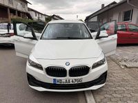 Gebraucht BMW 218 150 PS (110 kW) 2018 Weiß Van / Kleinbus
