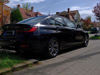 Używany BMW 330e Advantage 292 KM (214 kW) 2019 Czarny Sedan/Limuzyna