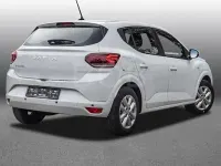 Usado Dacia Sandero Expression 122 CV (89 kW) 2023 Blanco Utilitario