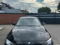 Gebraucht BMW 318 143 PS (105 kW) 2012 Schwarz Limousine
