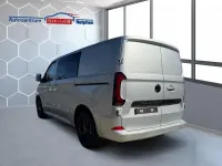 Neu VW T7 170 PS (125 kW) 2026 Silber Van