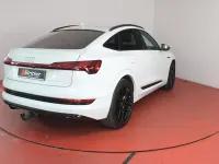 Gebraucht Audi e-tron Sportback S-Line 300 kW (408 PS) 2022 Gletscherweiß metallic (metallic) SUV