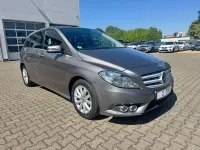 Gebraucht Mercedes B180 109 PS (80 kW) 2014 Grau Kleinwagen