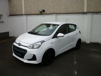 Gebraucht Hyundai i10 67 PS (49 kW) 2019 Weiß Kleinwagen