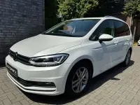 Gebraucht VW Touran Business 150 PS (110 kW) 2024 Weiß Van / Kleinbus