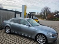 Gebraucht BMW 530 218 PS (160 kW) 2005 Silber Limousine