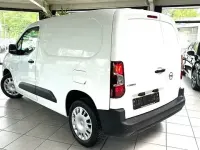 Gebraucht Opel Combo 131 PS (96 kW) 2022 Weiß Van / Kleinbus