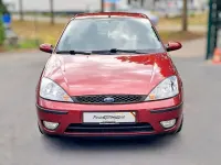 Gebraucht Ford Focus Trend 101 PS (74 kW) 2004 Rot Limousine