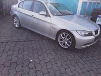 Gebraucht BMW 320 143 PS (105 kW) 2008 Silber Limousine