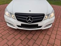 Gebraucht Mercedes E350 265 PS (194 kW) 2011 Weiß Kombi