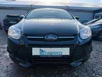 Gebraucht Ford Focus Trend 140 PS (102 kW) 2014 Schwarz Limousine