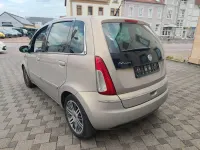Gebraucht Lancia Musa 90 PS (66 kW) 2010 Grau Van / Kleinbus